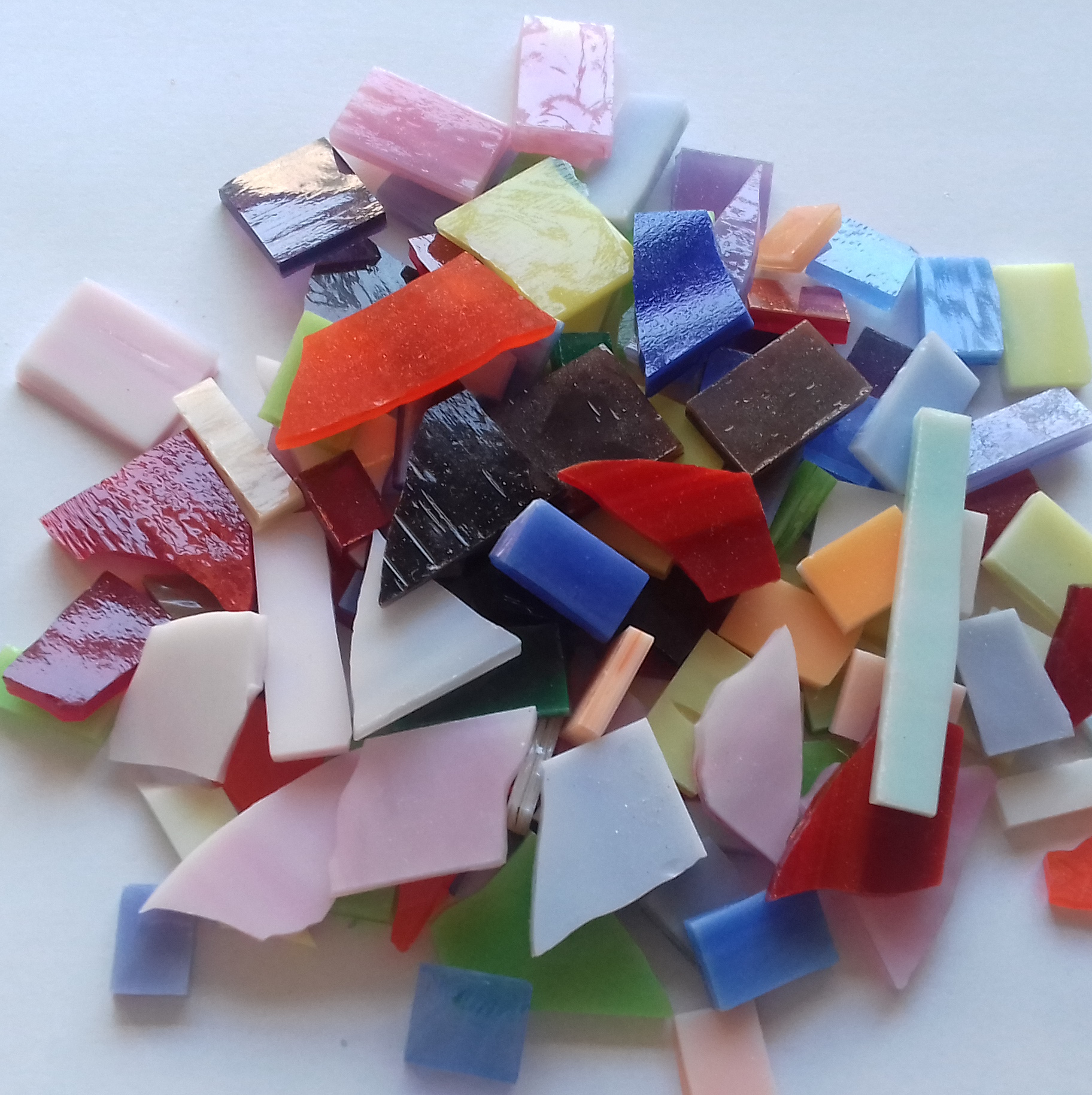 309. All colours mix stained glass 100g